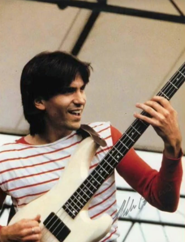 Mike Porcaro - BASSE EN LIGNE